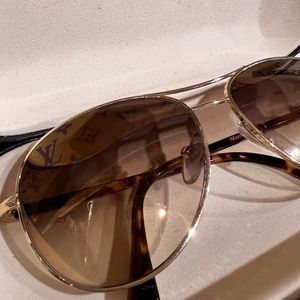 Authentic Louis Vuitton Pilot Sunglasses